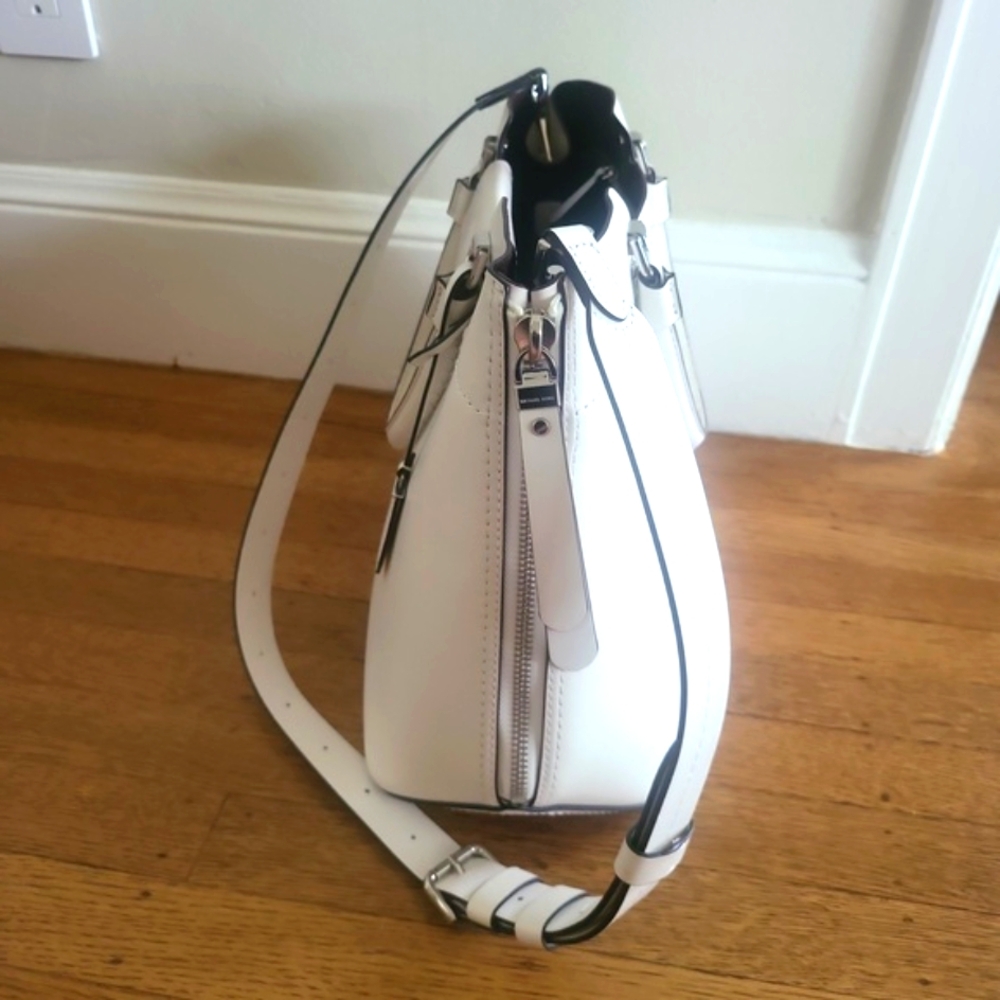Convertible Michael Kors Bag - Picture 5 of 16